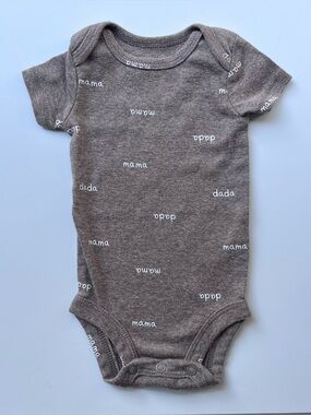 3/$10 CARTERS Baby unisex bodysuit nb
